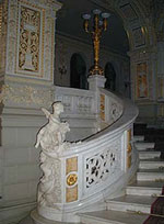 Front staircase. Click to enlarge